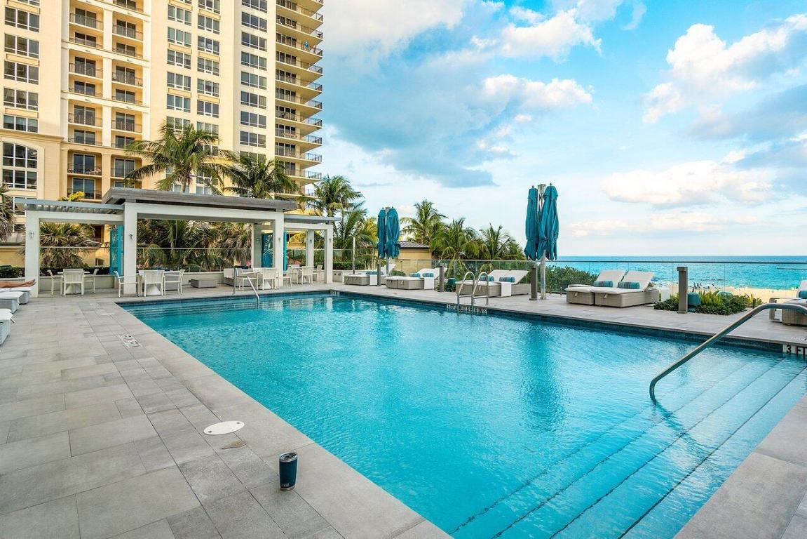 VISTABLUE SINGER ISLAND CONDO - Residential