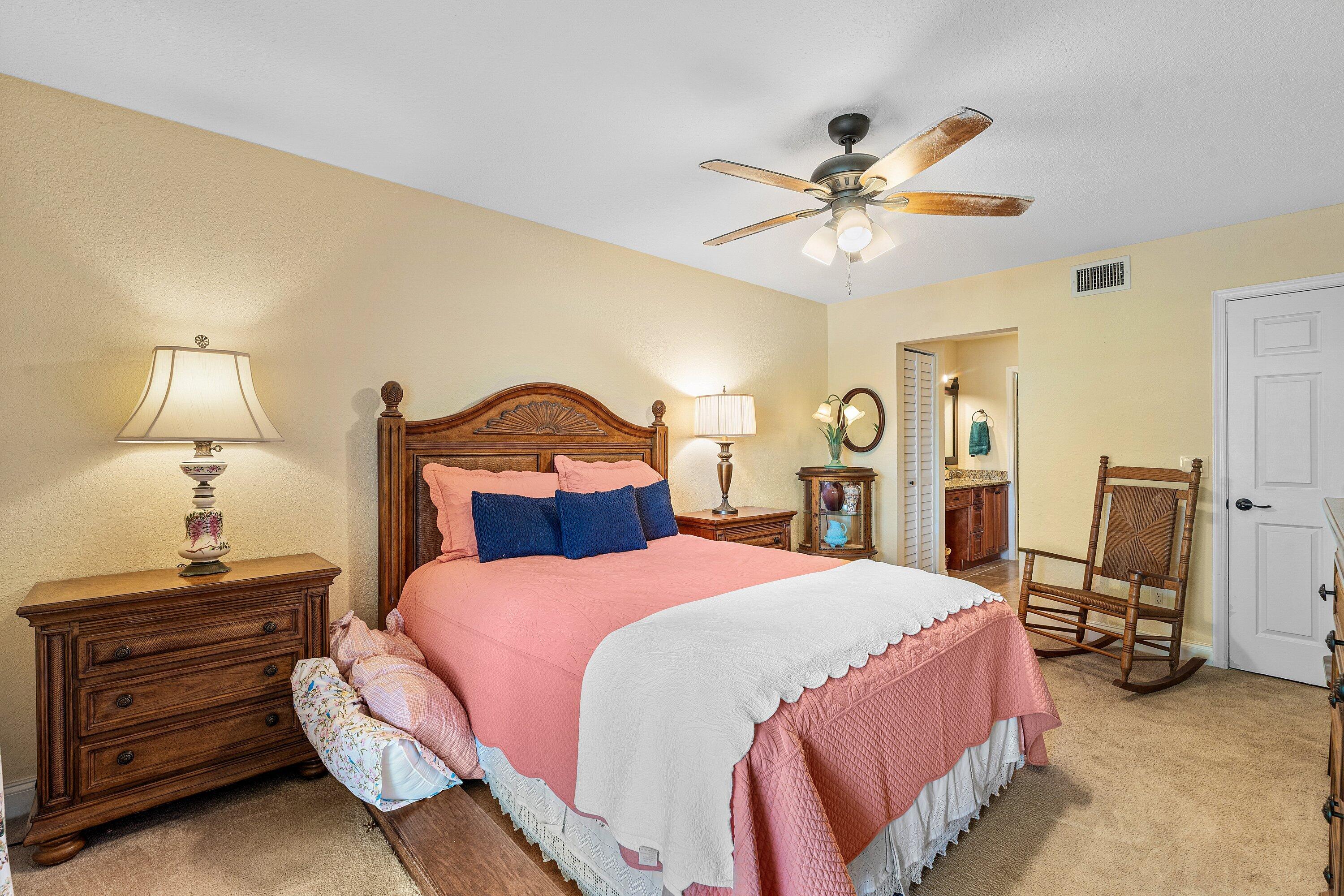 KEYSTONE CONDO - Residential