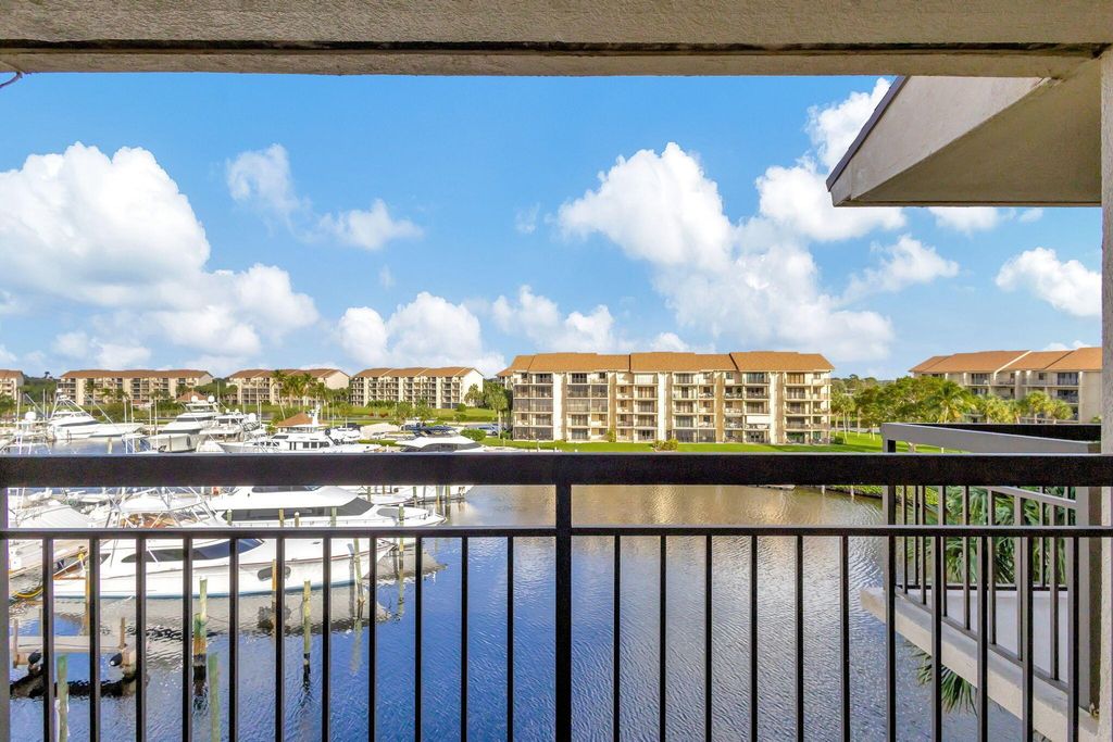 Photo of 2301 Marina Isle Way #505, Jupiter, FL 33477 (MLS # R11033373)