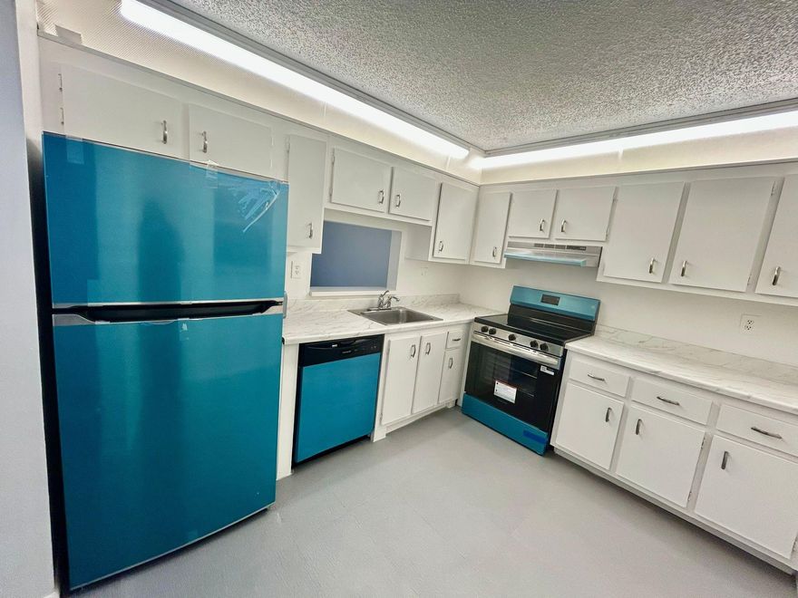 Seller highly motivated! Immaculate 2BR/2BA Condo in Desirable 55+ Gated Community! Fully remodeled interior featuring new vinyl floors, fresh paint, new stainless steel appliances, updated lighting, remodeled bathrooms, and brand new water heater. Newer A/C 7 years. Exterior building renovations underway by the association. Enjoy 24-hr security and resort-style amenities: clubhouse, heated pool, BBQ area, billiards, gym, tennis, pickleball, shuffleboard & more. Move-in ready and packed with upgrades—schedule your showing today! 
Laundry facilities conveniently located on site. Minimum 25% down required.