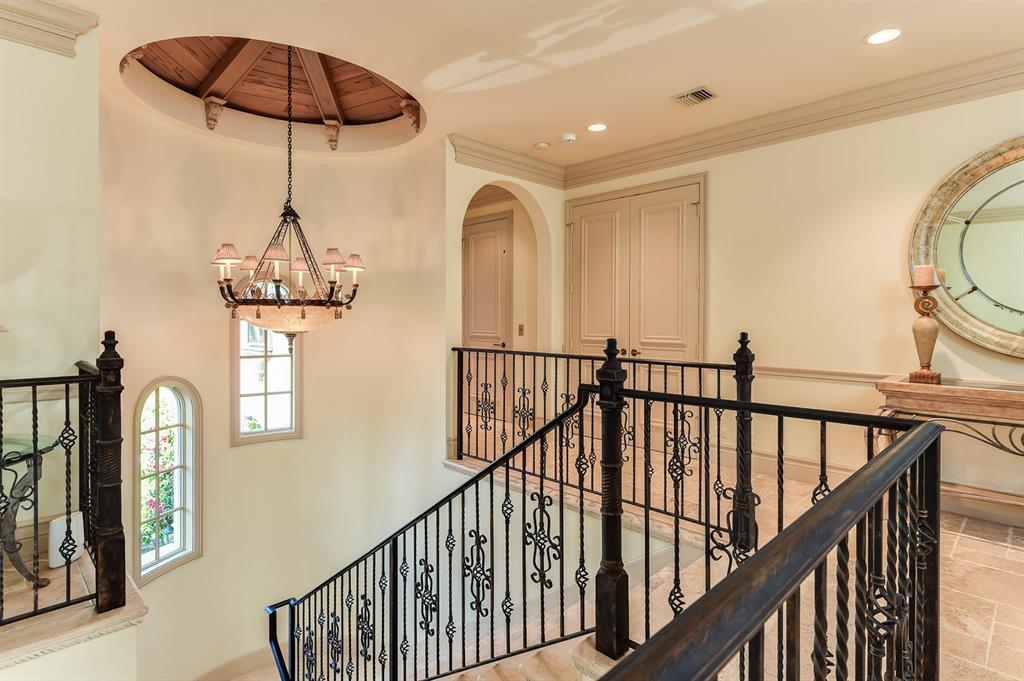 ROYAL PARK - Residential