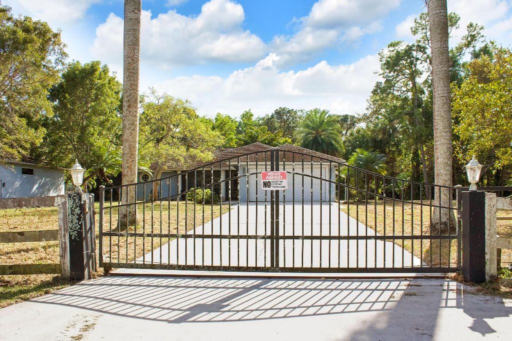 Photo of 18268 49th Street N, Loxahatchee, FL 33470 (MLS # R11153548)