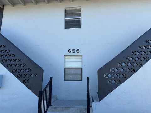 656 SW Avenue C 1 Place 9 Belle Glade FL 33430