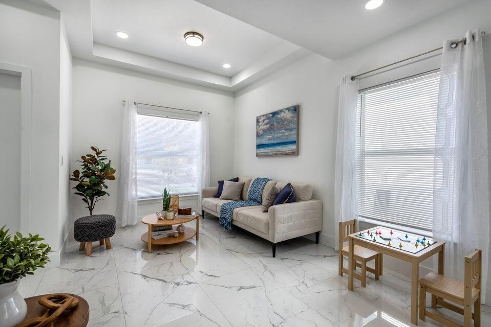 411 NW 12th Avenue NW