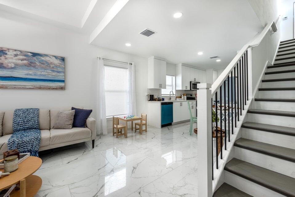 411 NW 12th Avenue NW