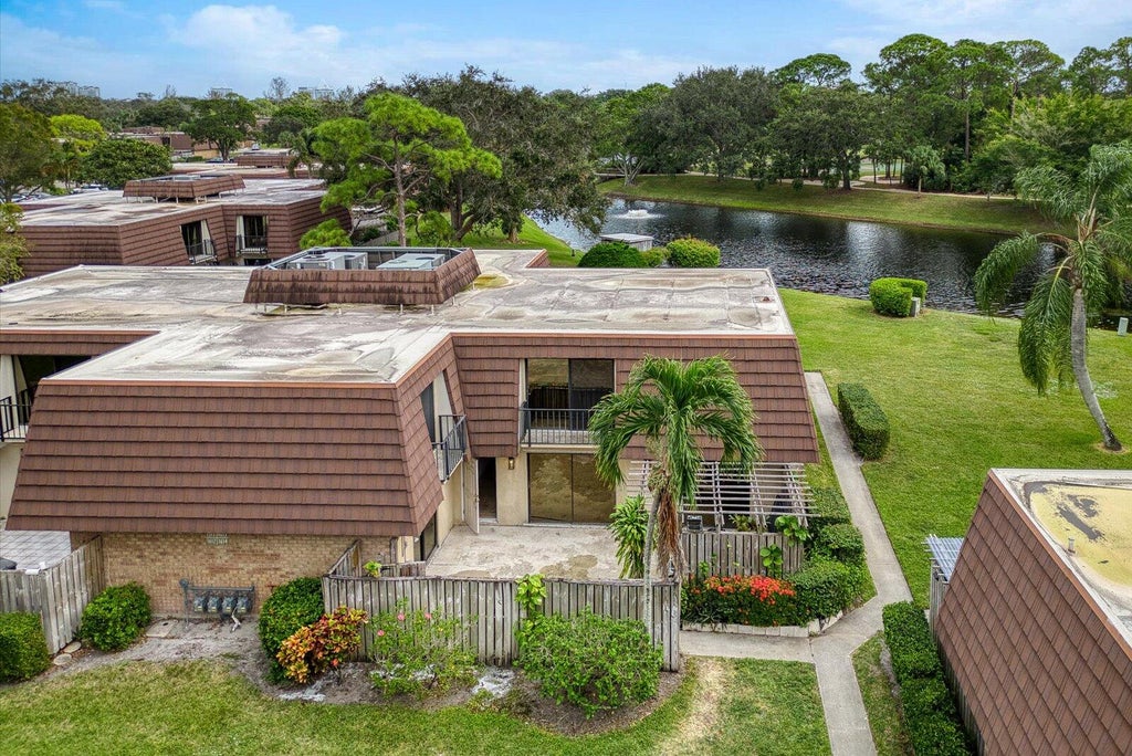 Photo of 1614 16th Lane, Palm Beach Gardens, FL 33418 (MLS # R11048453)