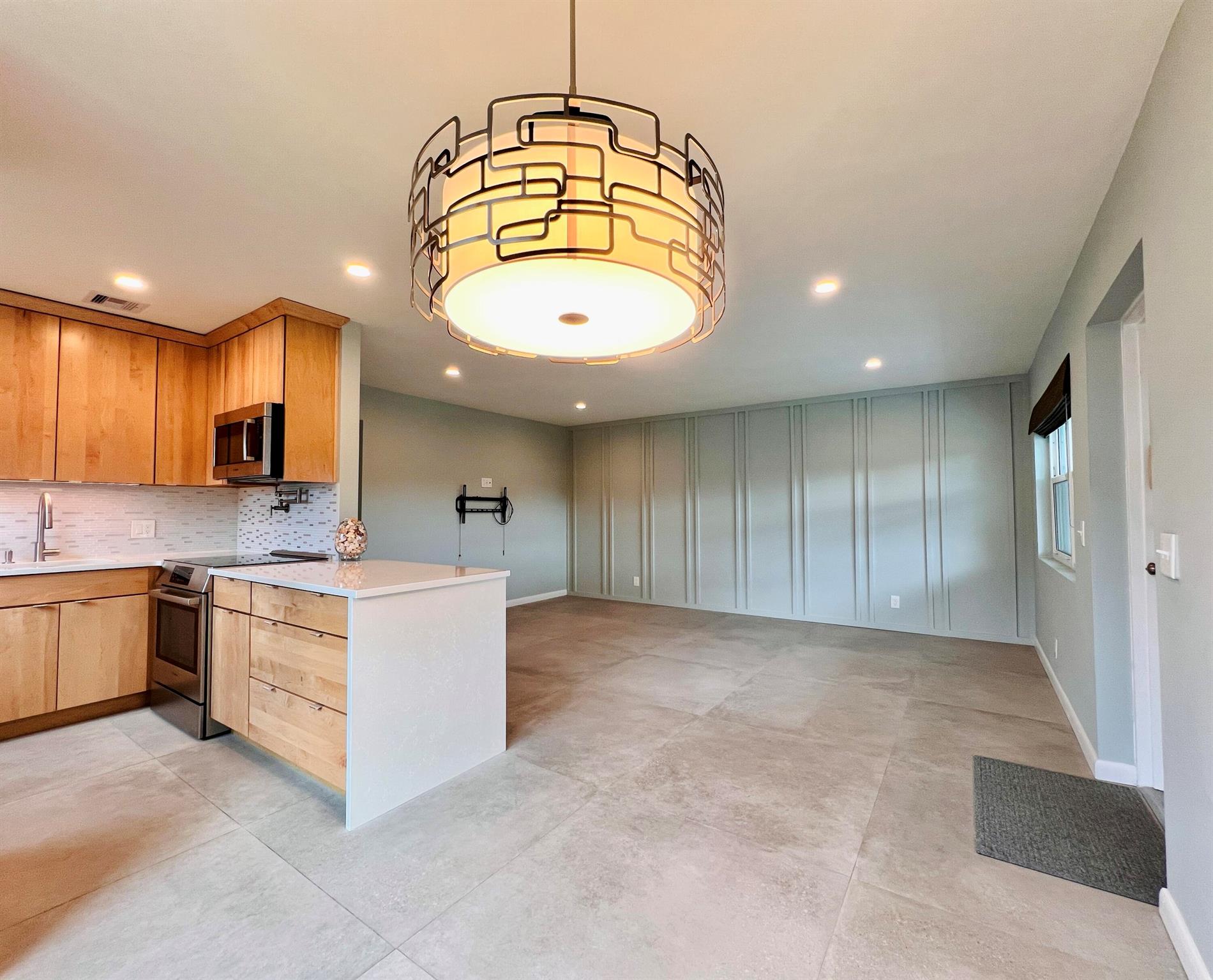 CENTURY VILLAGE - CAMDEN - Residential