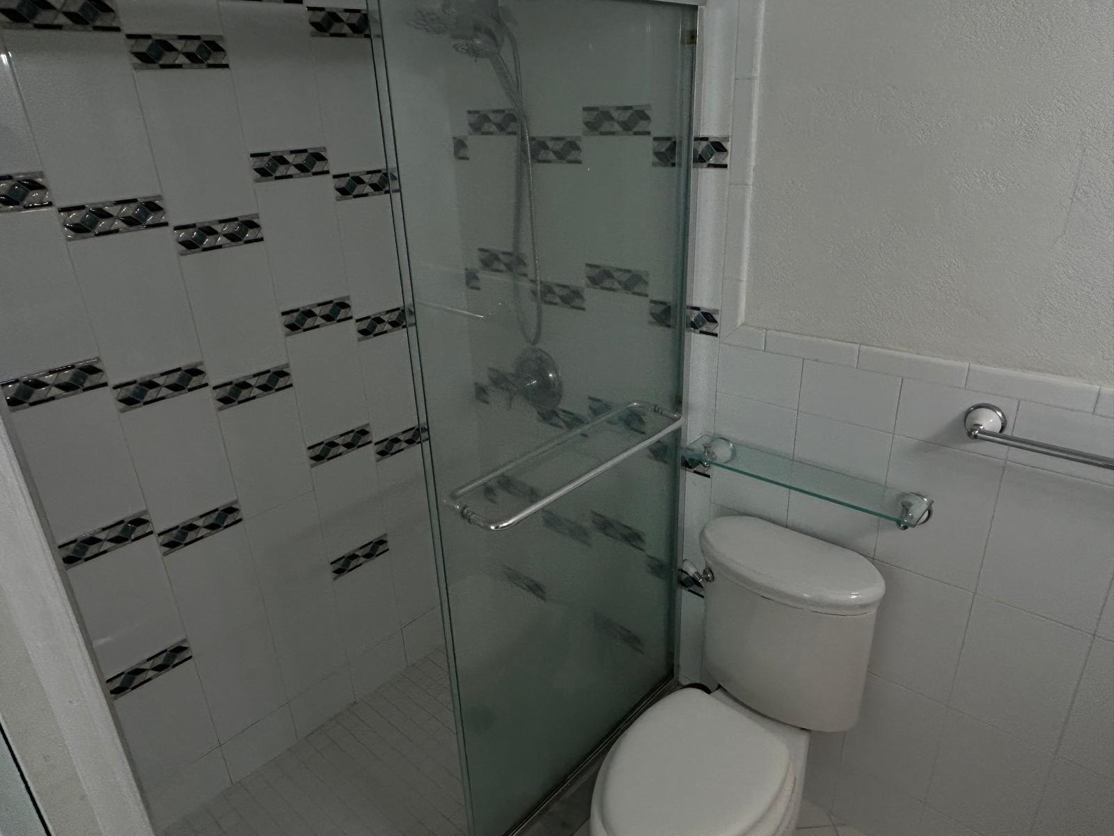 MCARTHUR PARK MISTY LK CO - Residential Lease