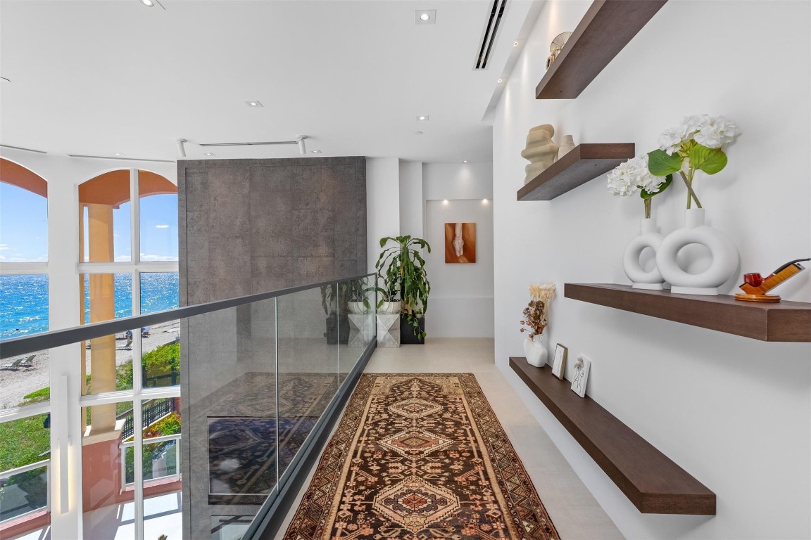 THE PALMS TOWNHOUSES - Residential