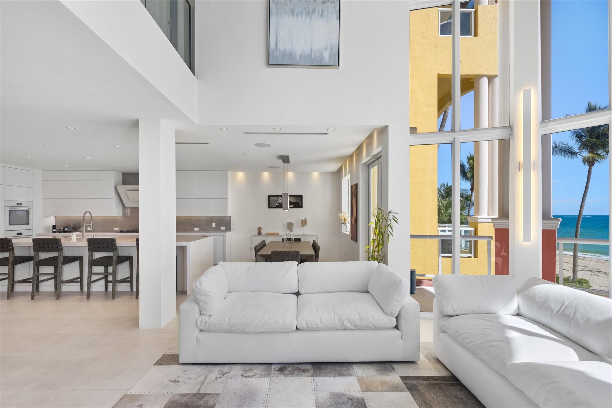 THE PALMS TOWNHOUSES - Residential