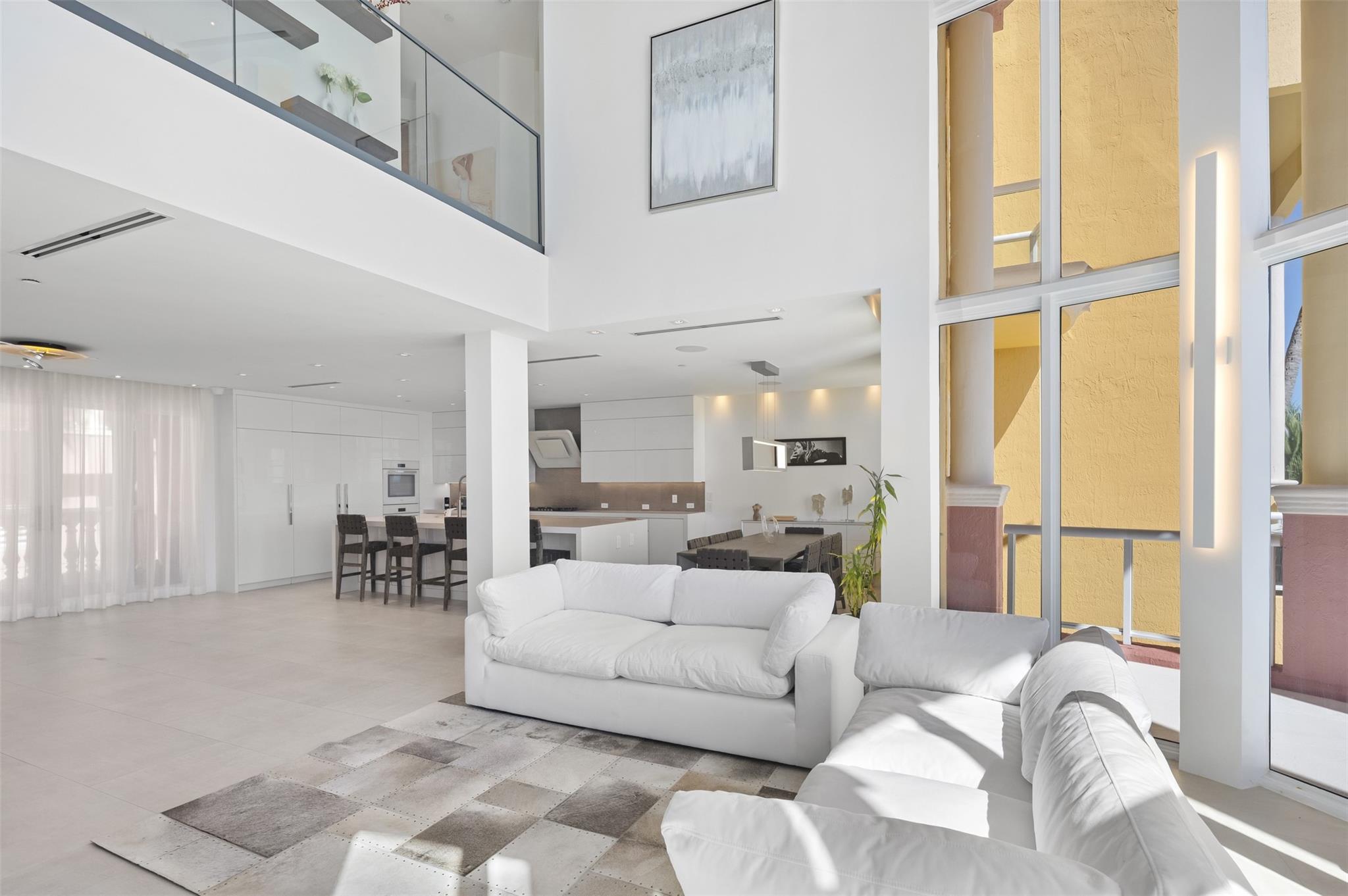 THE PALMS TOWNHOUSES - Residential