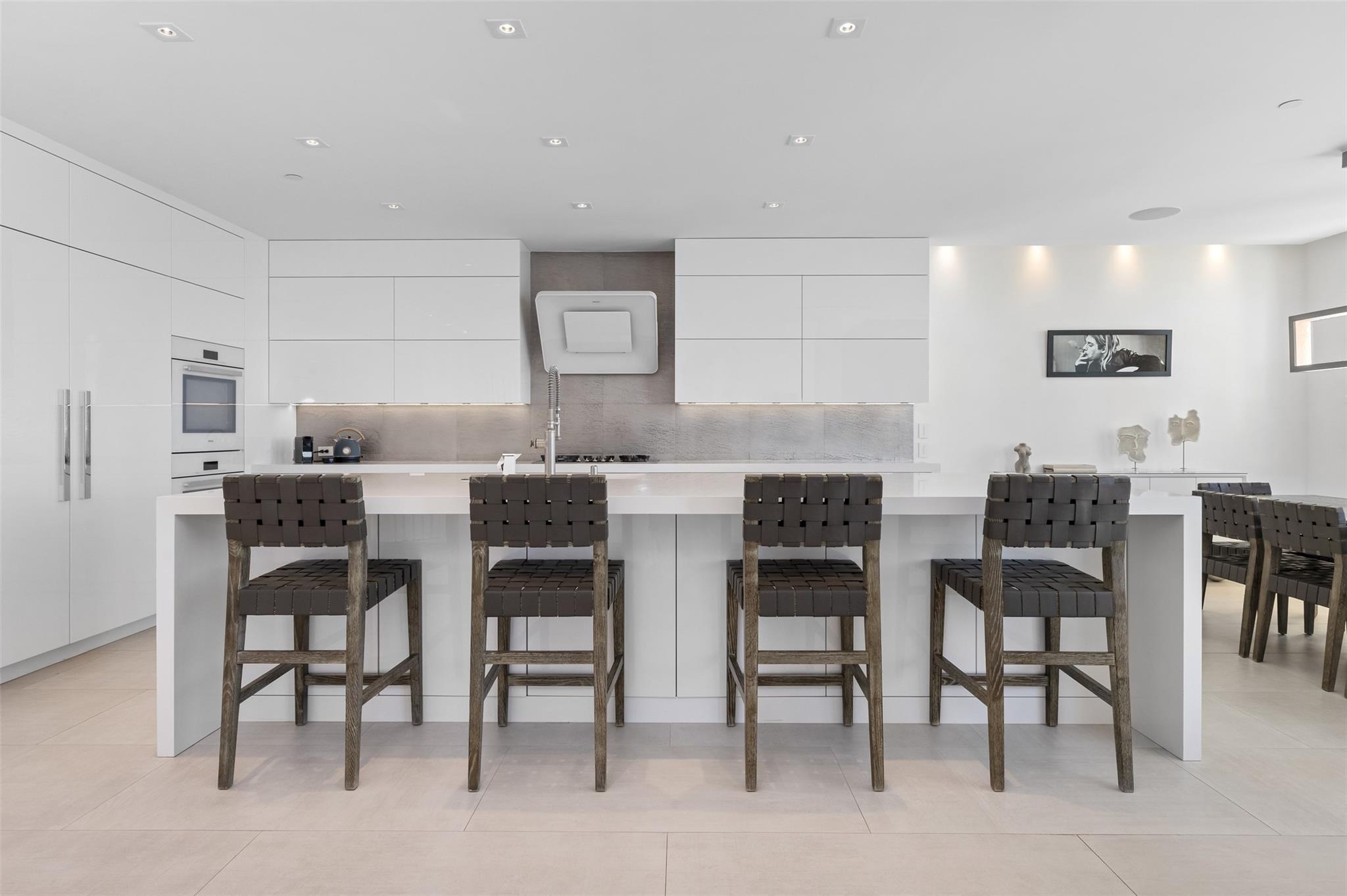 THE PALMS TOWNHOUSES - Residential