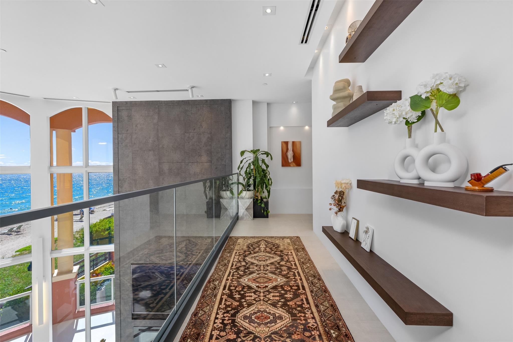 THE PALMS TOWNHOUSES - Residential