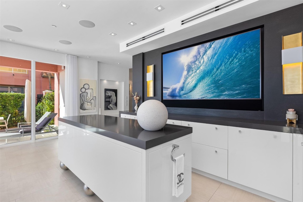 THE PALMS TOWNHOUSES - Residential