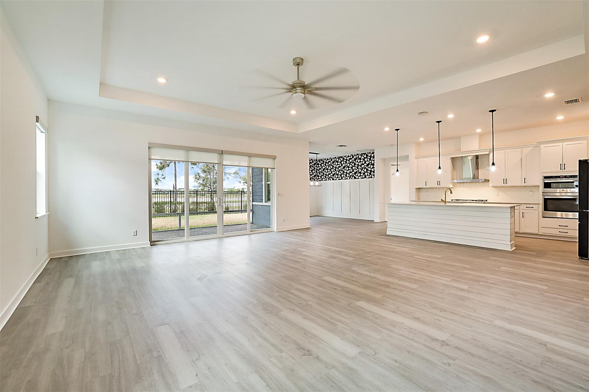 19308 Broad Shore Walk