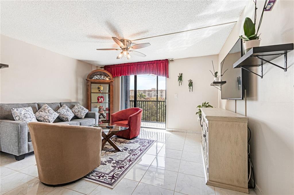 INVERWOOD CONDO - Residential