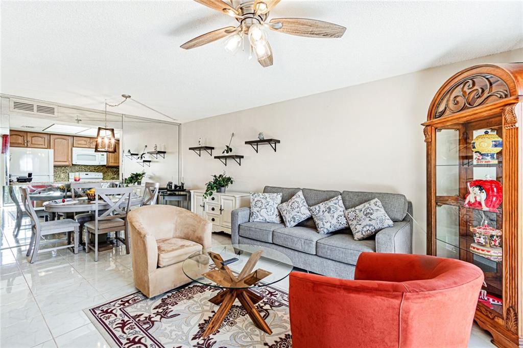 INVERWOOD CONDO - Residential