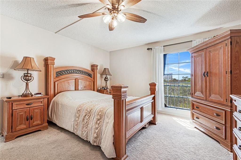 INVERWOOD CONDO - Residential