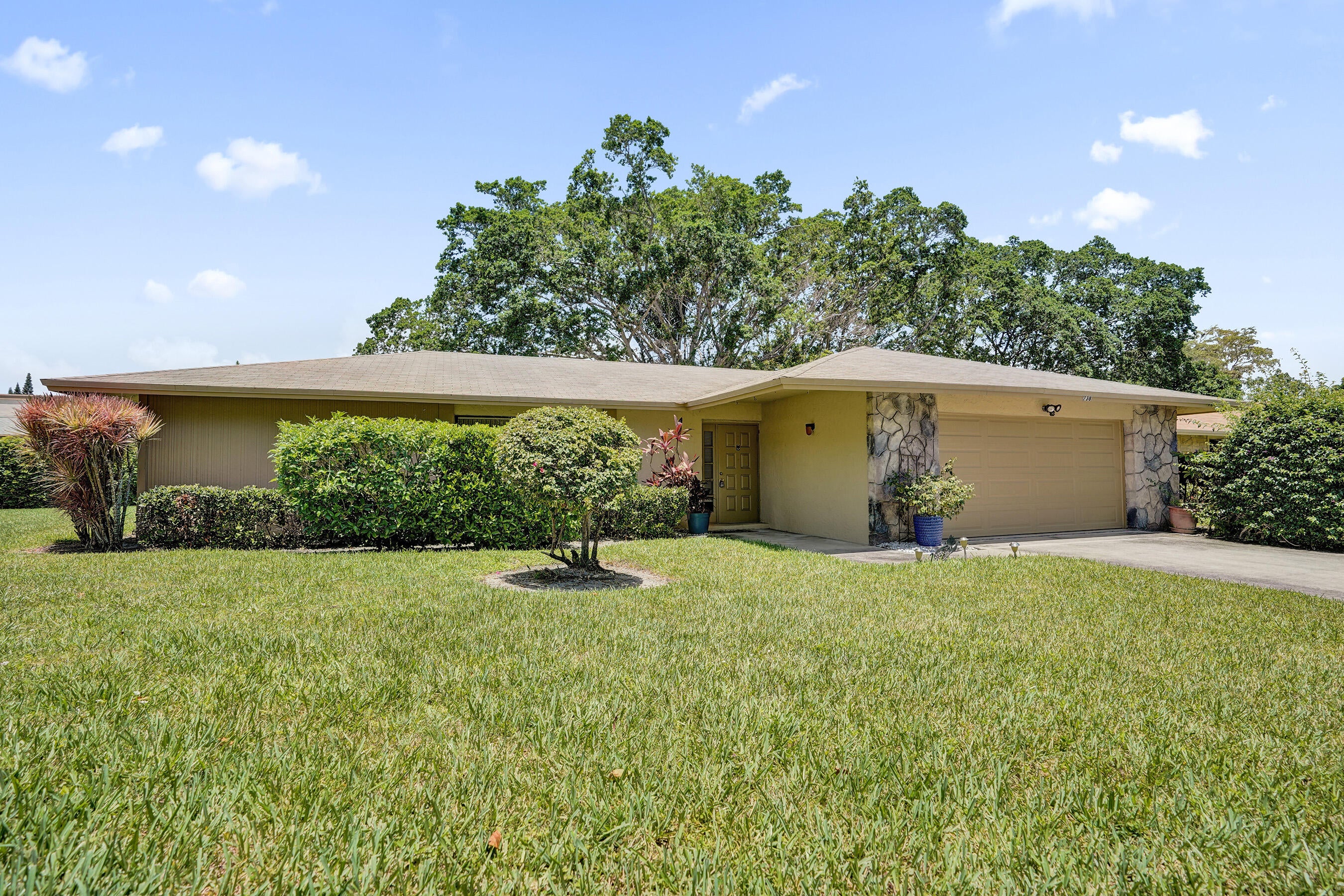 738 NW 24TH Avenue