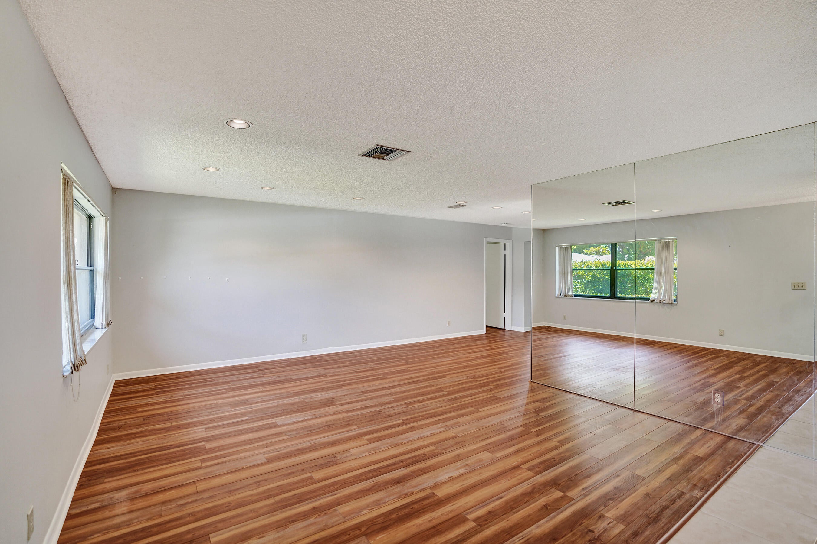 738 NW 24TH Avenue