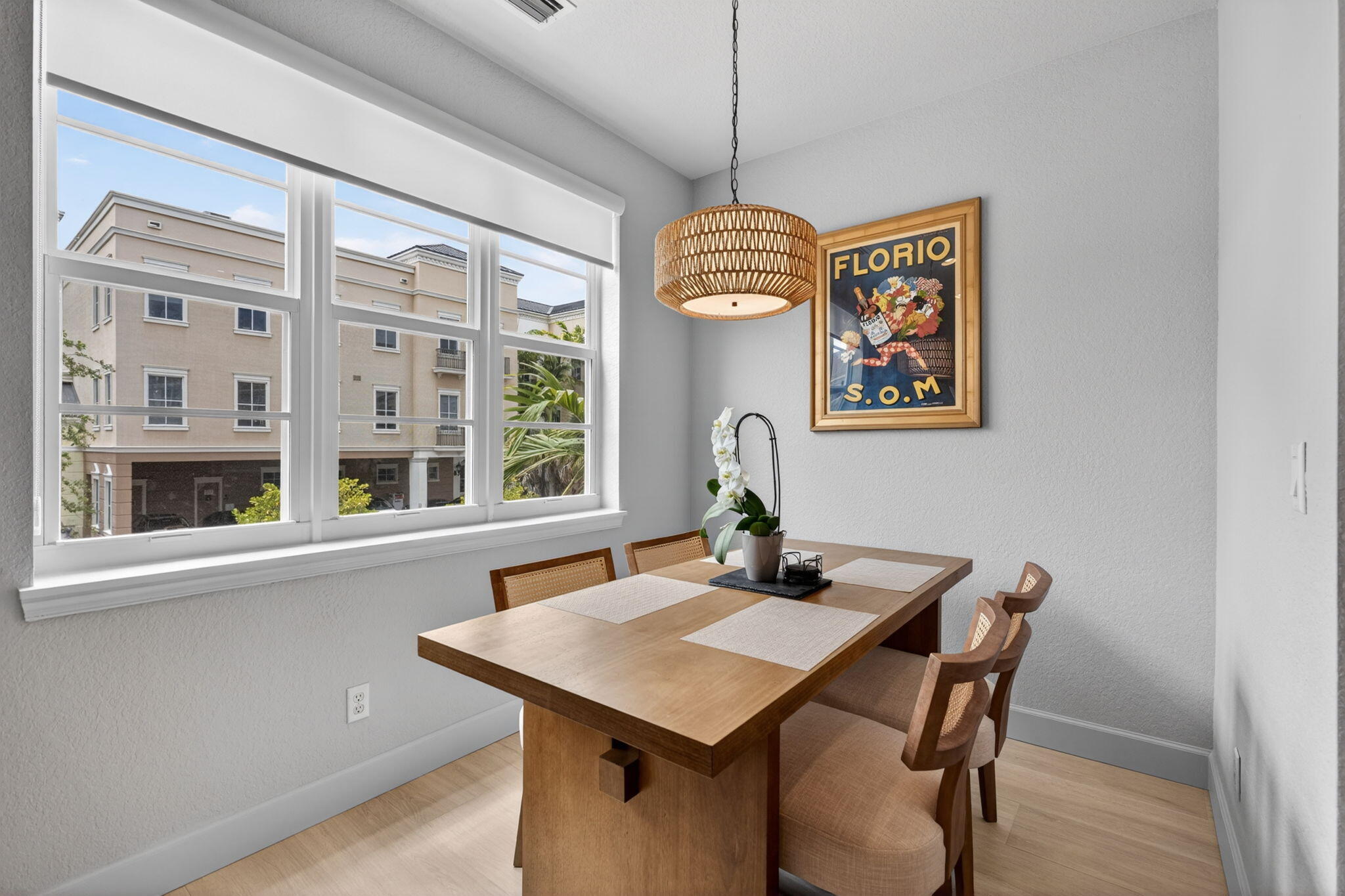 GREENWICH - Residential Lease