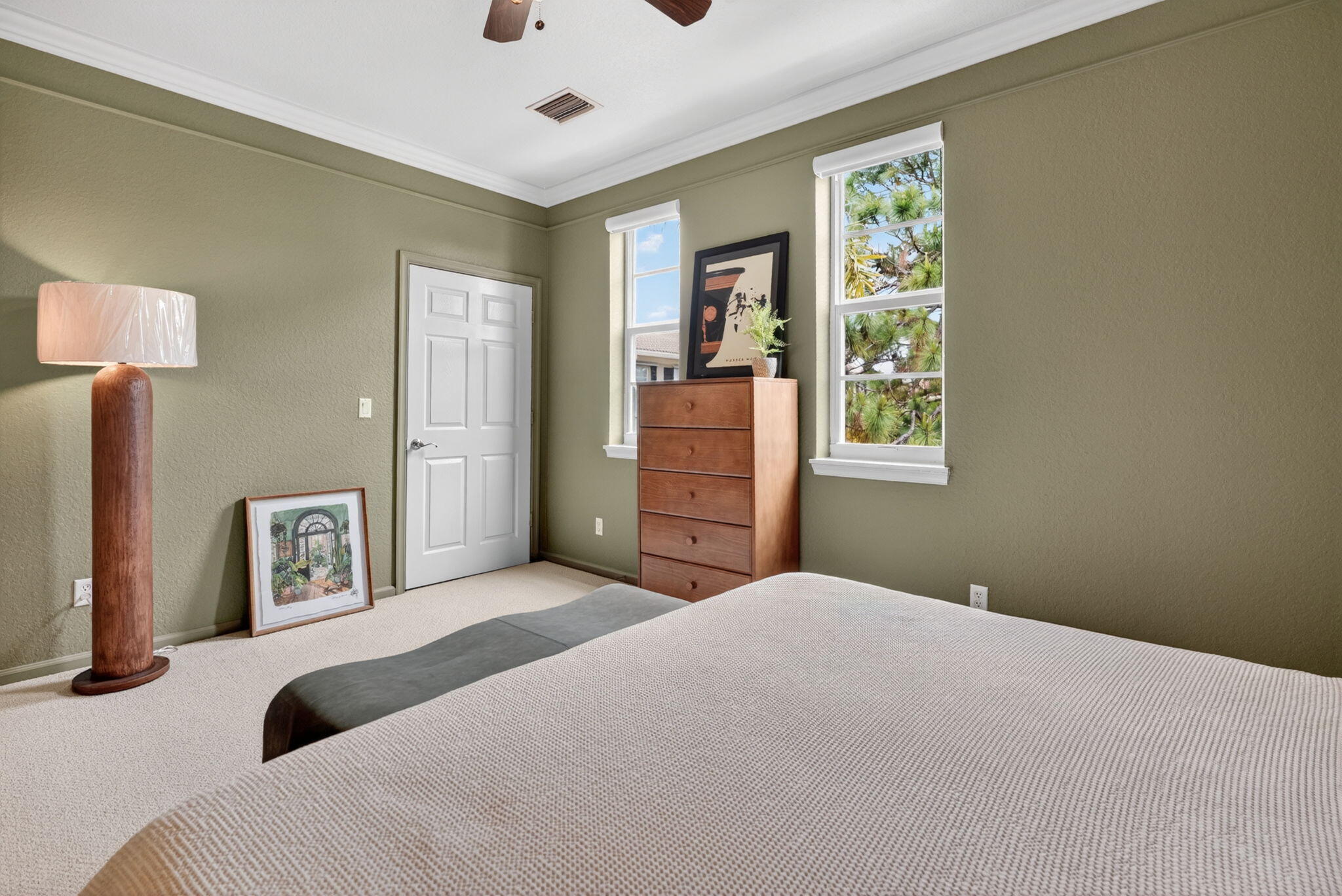 GREENWICH - Residential Lease