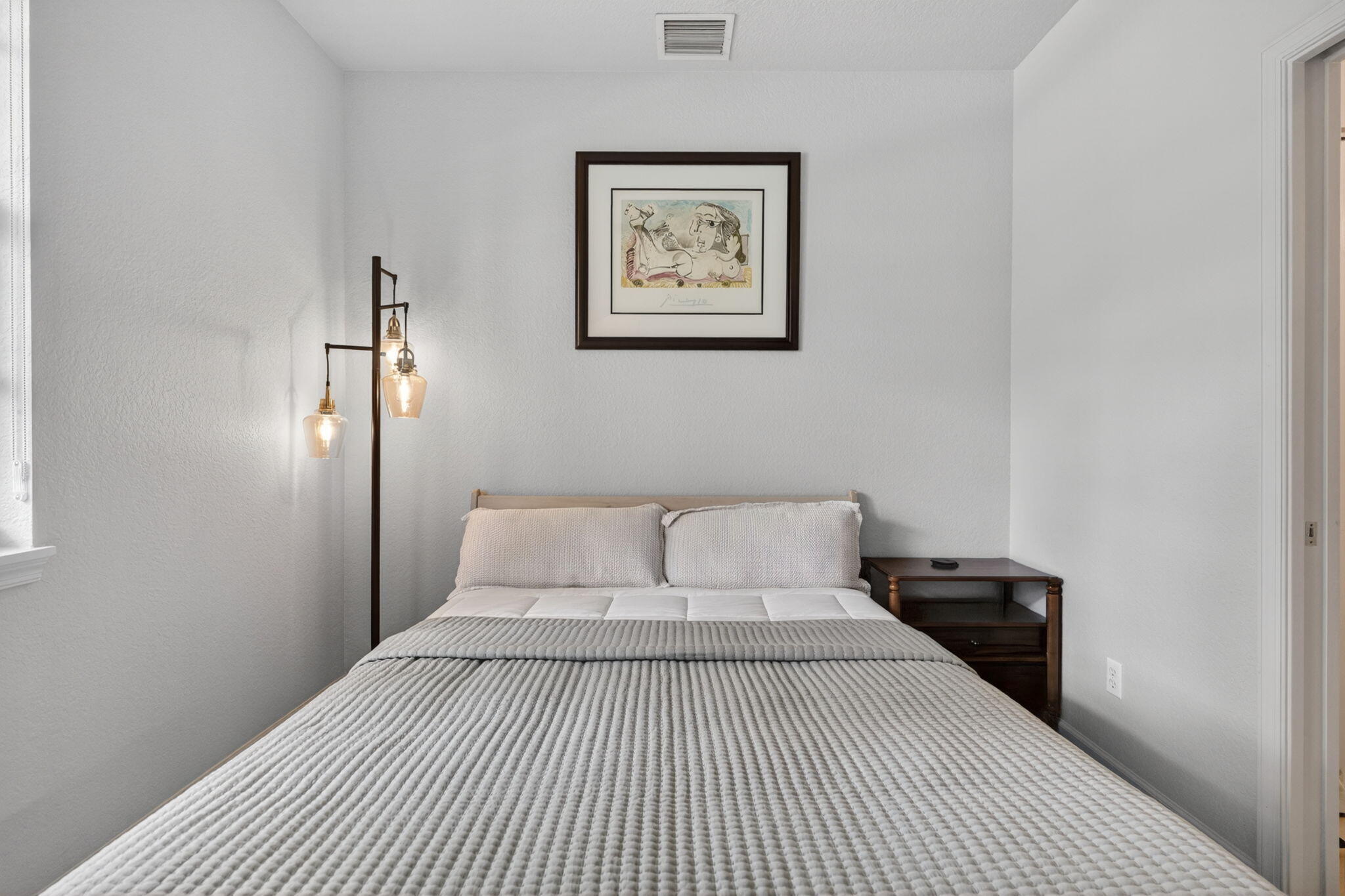 GREENWICH - Residential Lease