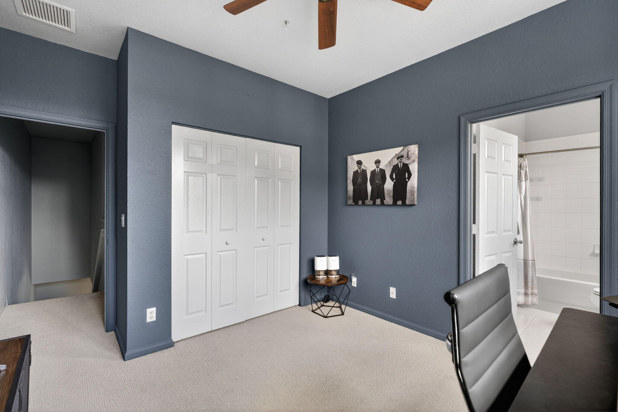 GREENWICH - Residential Lease