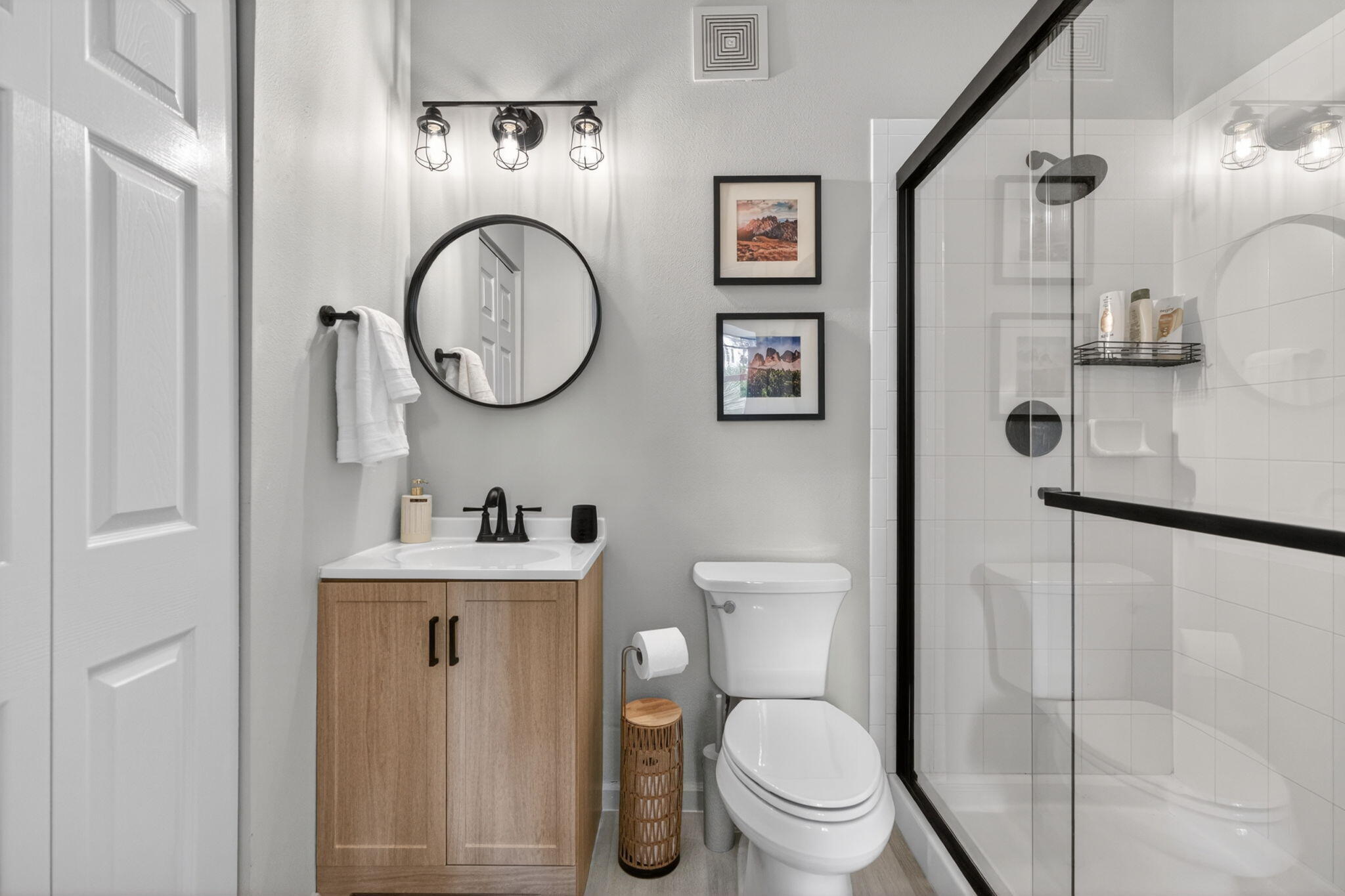 GREENWICH - Residential Lease