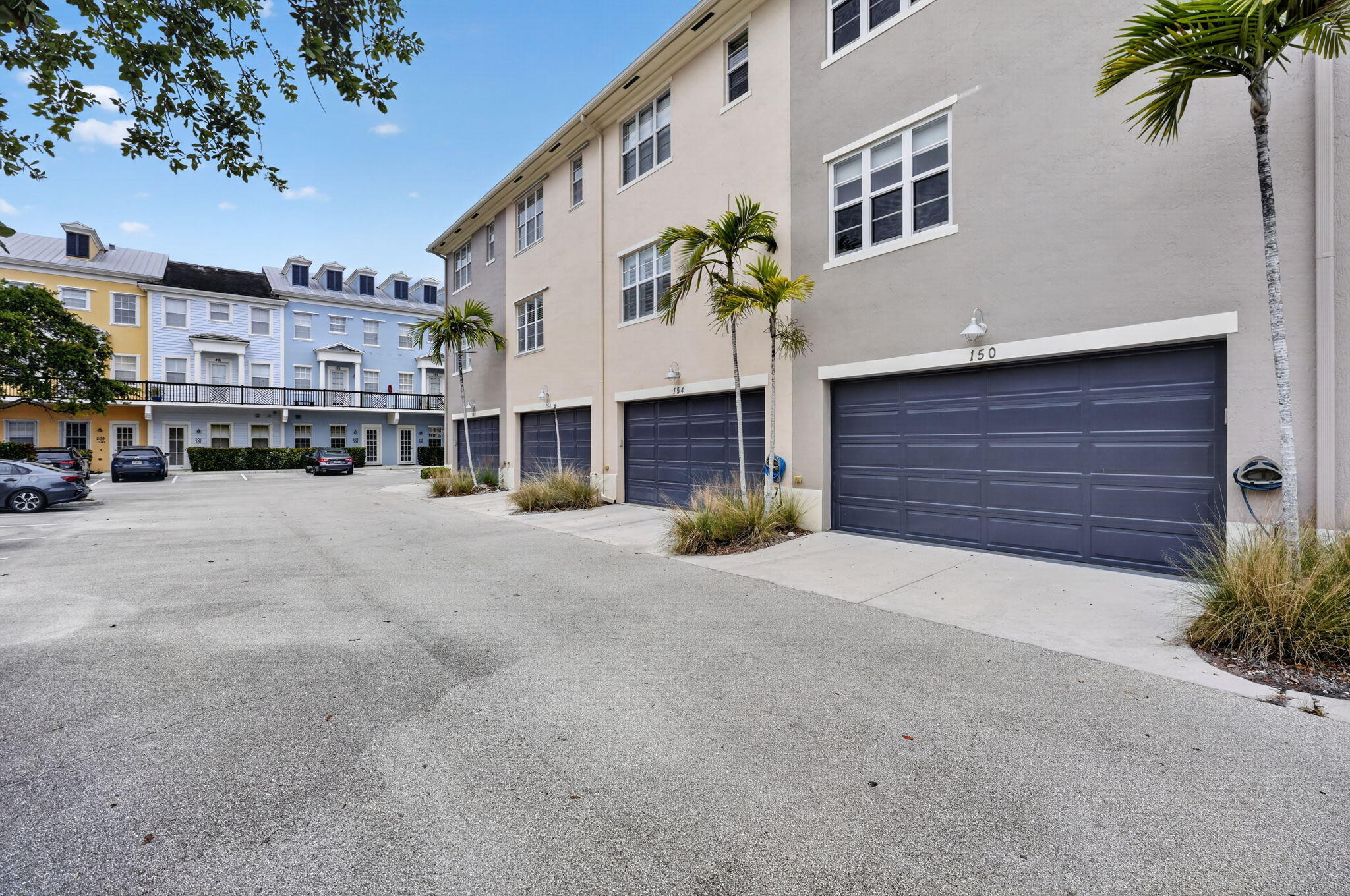 GREENWICH - Residential Lease