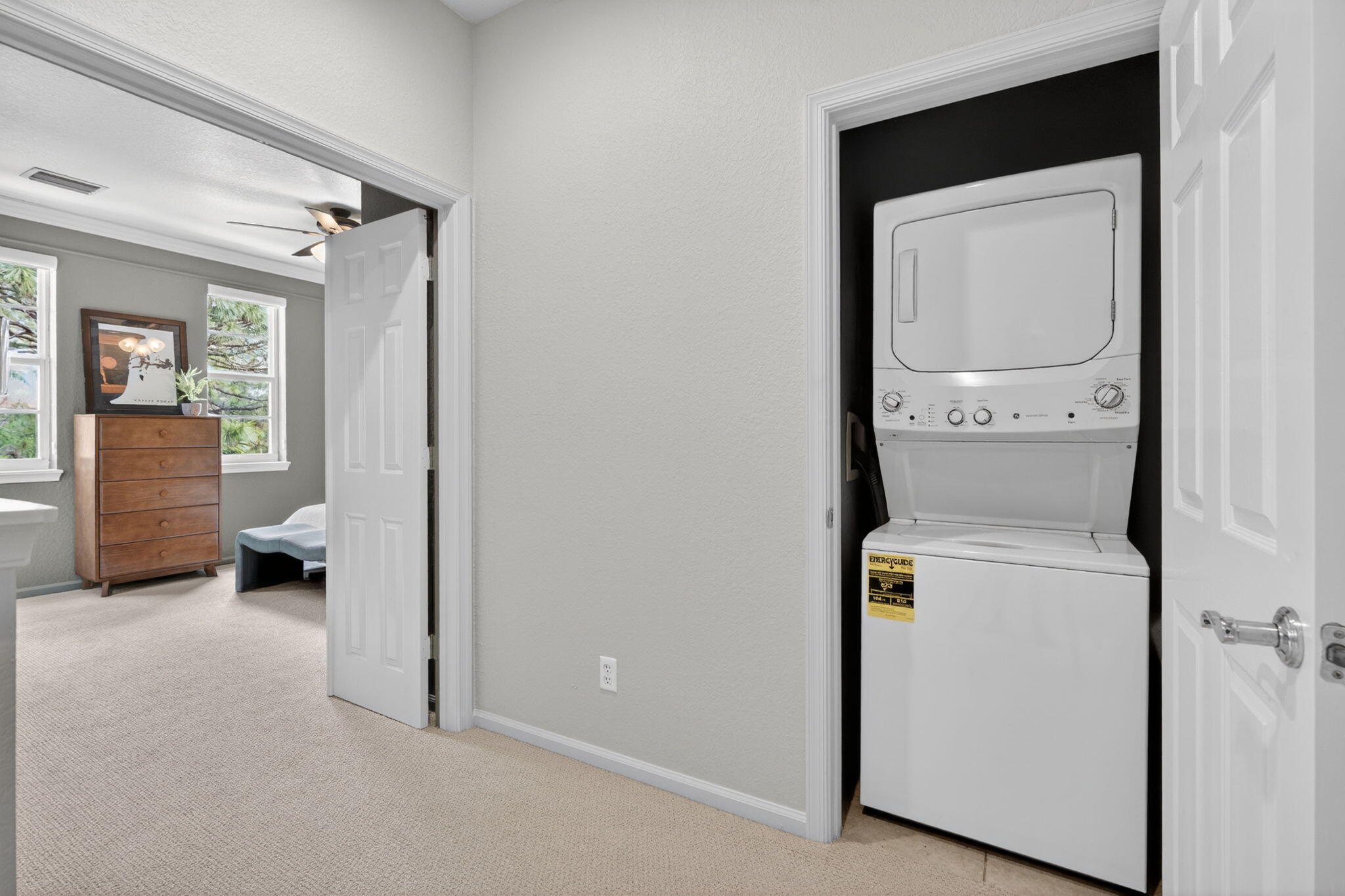 GREENWICH - Residential Lease