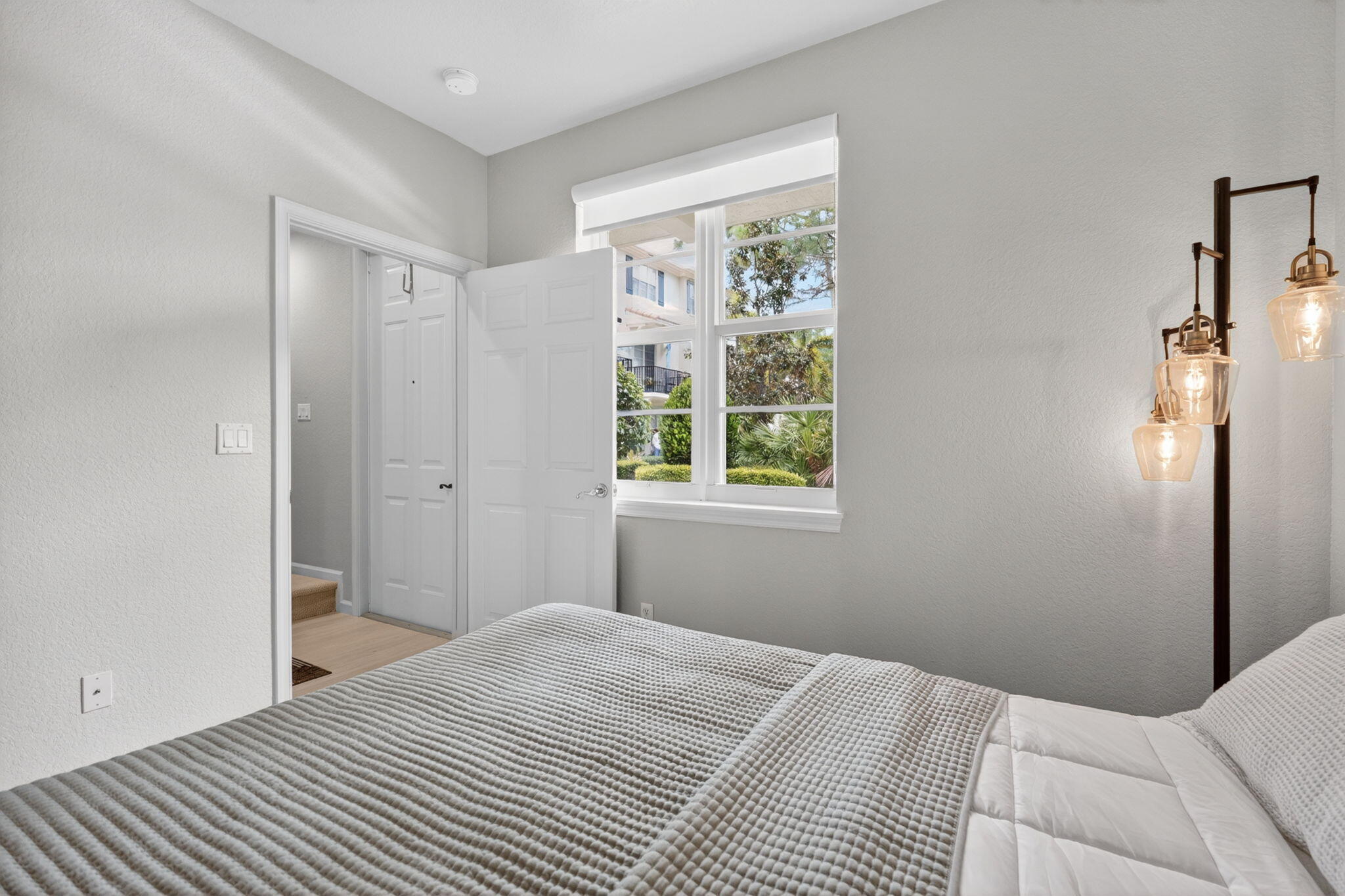 GREENWICH - Residential Lease