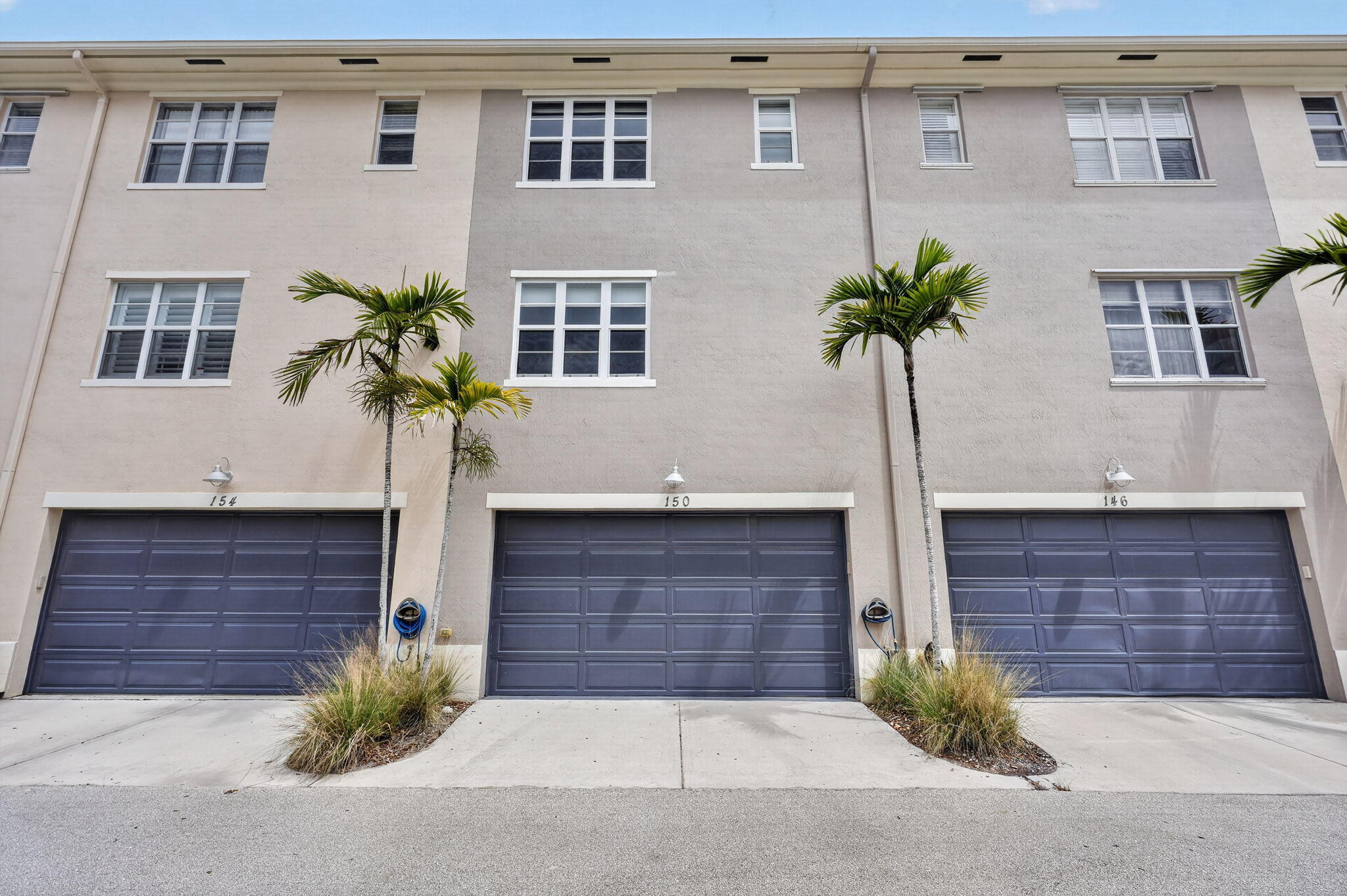 GREENWICH - Residential Lease