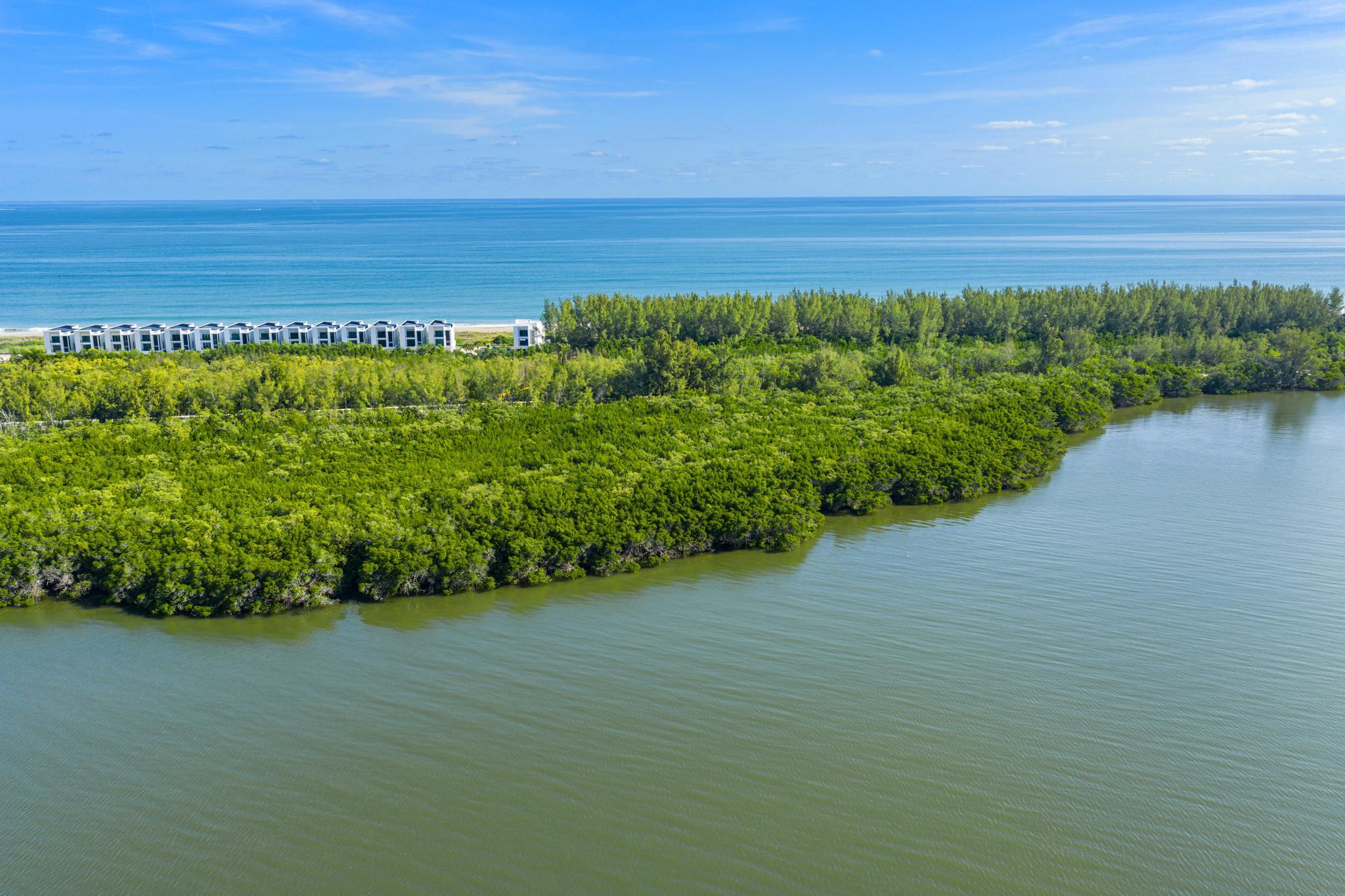 METES AND BOUNDS - Land