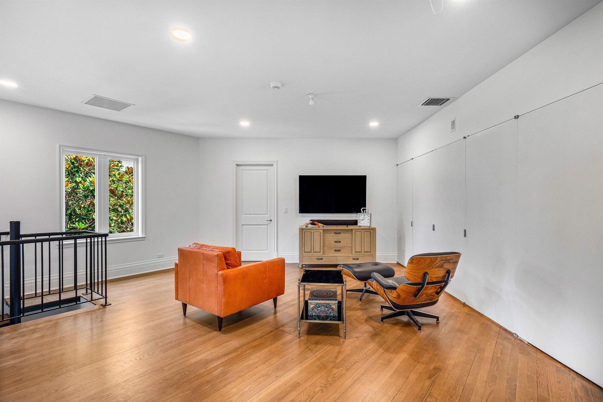 BEACHWAY NORTH - Residential