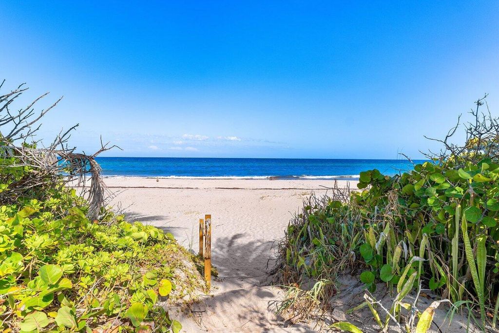 Photo of 5 Osprey Court, Ocean Ridge, FL 33435 (MLS # R11109292)