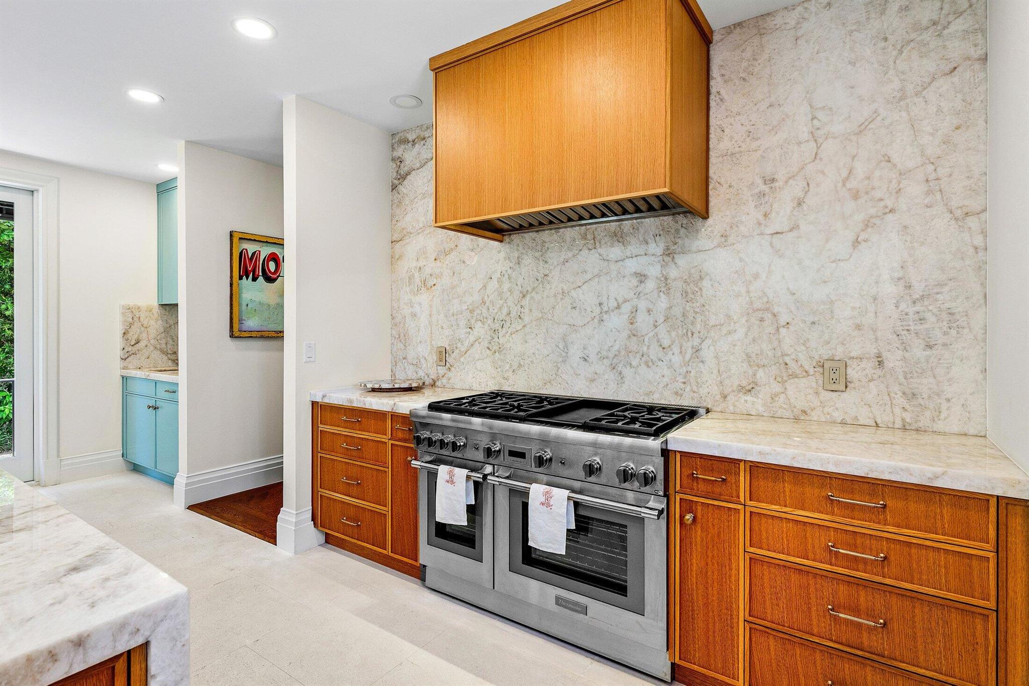 BEACHWAY NORTH - Residential