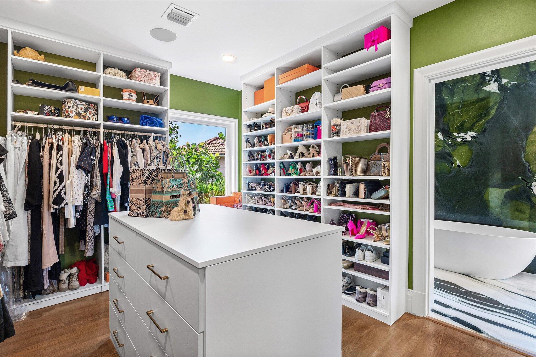 BEACHWAY NORTH - Residential