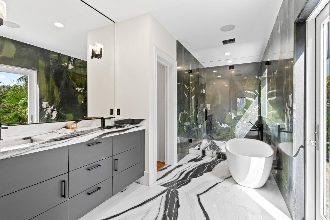 BEACHWAY NORTH - Residential