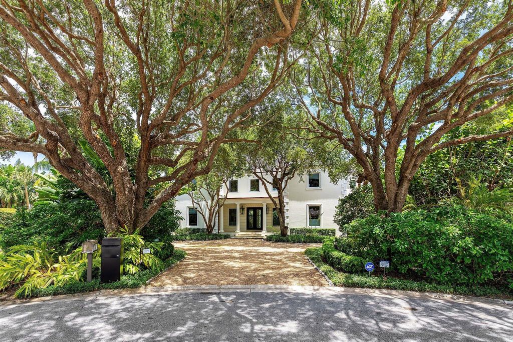 Photo of 5 Osprey Court, Ocean Ridge, FL 33435 (MLS # R11109292)