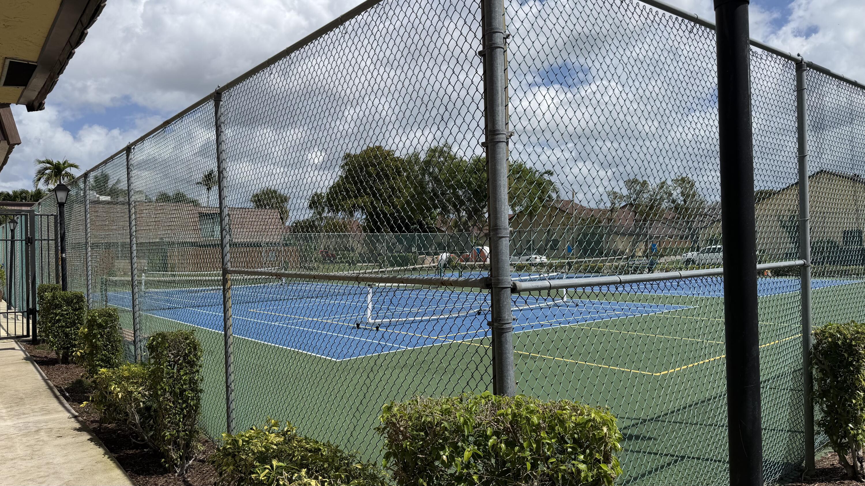 SPRINGDALE HOMES - Residential