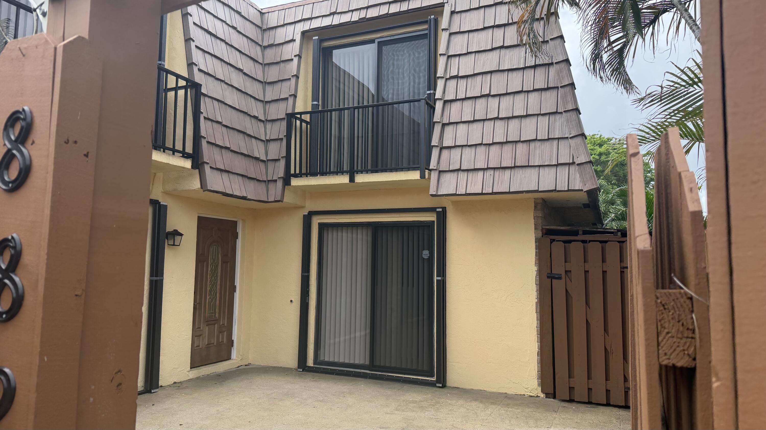 SPRINGDALE HOMES - Residential