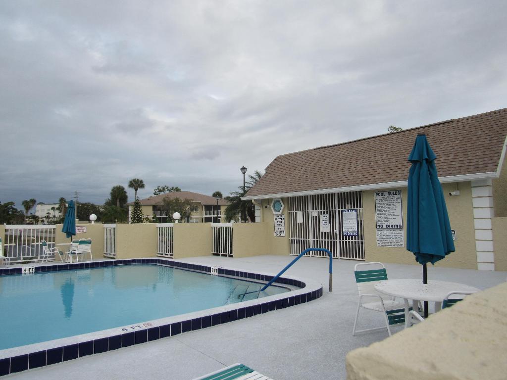 MIDPORT PLACE II, A CONDOMINIUM - Residential