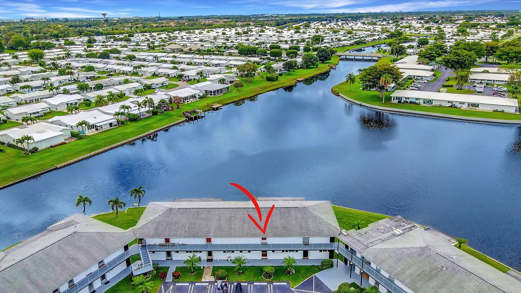 Photo of 1112 Lake Terrace #207, Boynton Beach, FL 33426 (MLS # R11091953)