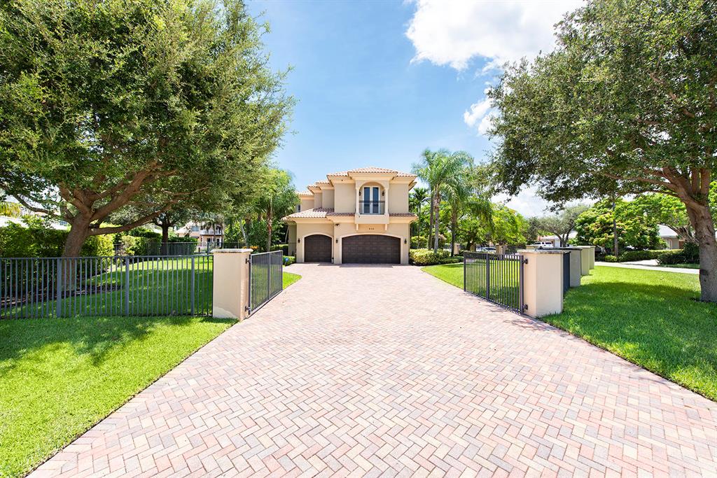 TROPIC ISLE 2ND SEC - Residential