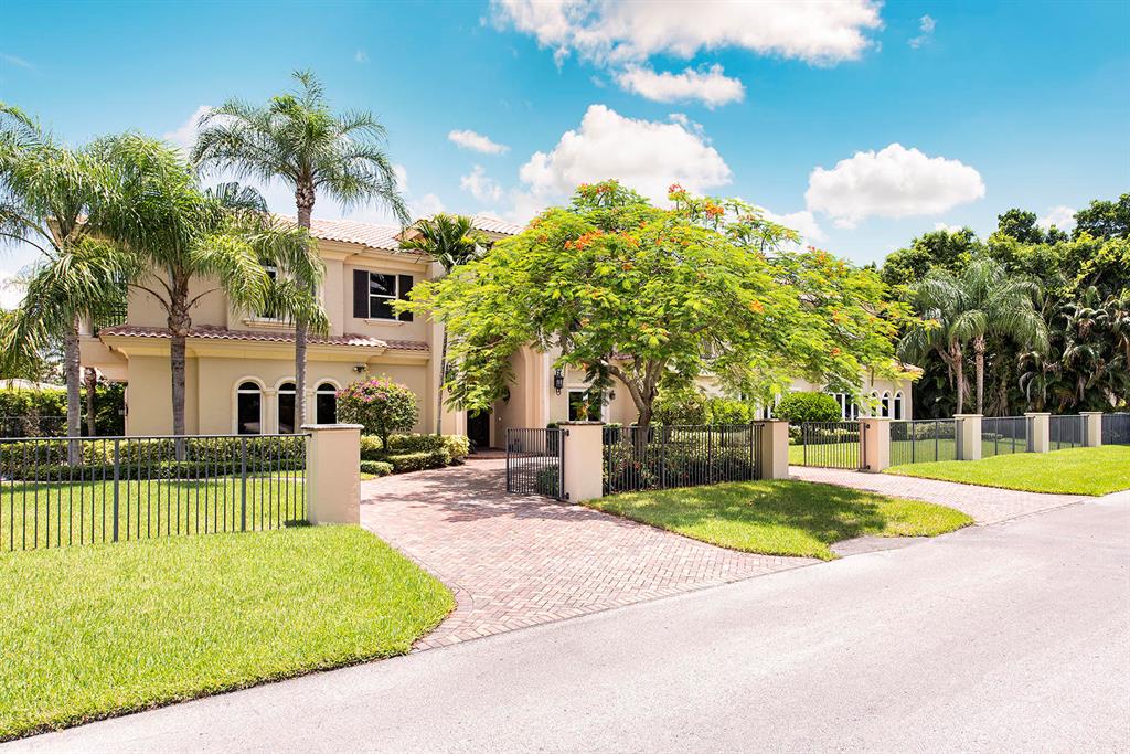 TROPIC ISLE 2ND SEC - Residential