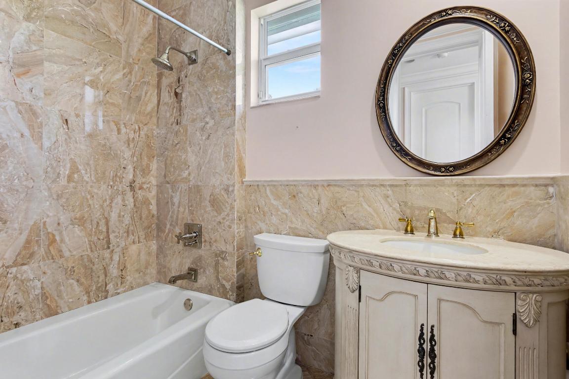 BOCA RATON POR LA MAR - Residential Lease