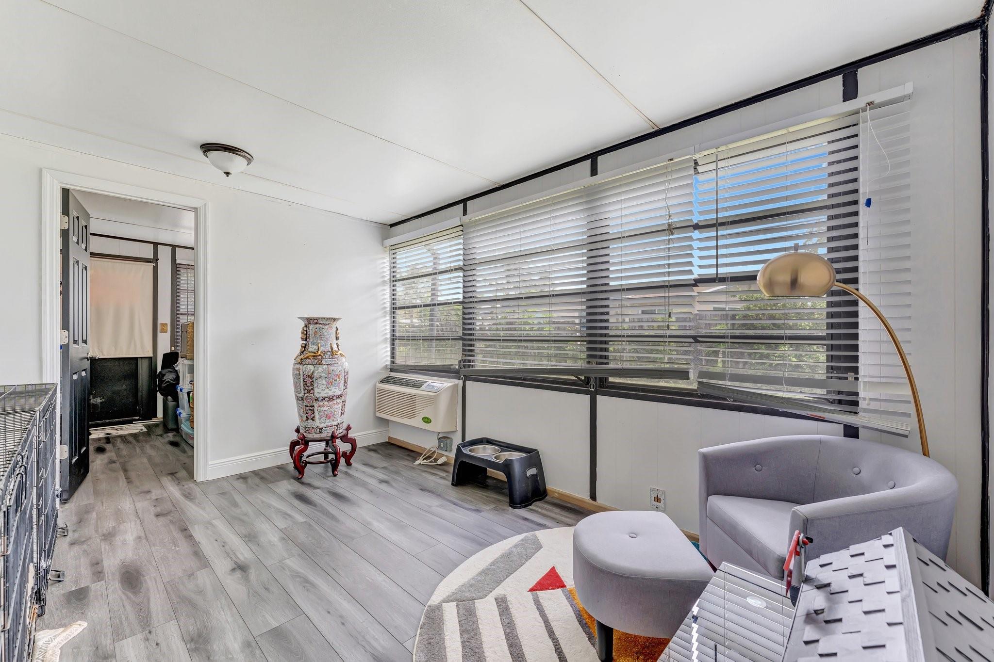 Margate 5th Add 46-28 B - Residential