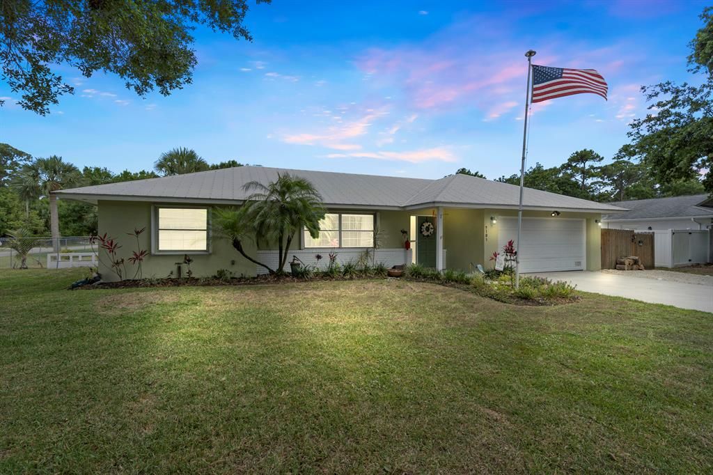 Photo of 7101 Salerno Road, Fort Pierce, FL 34951 (MLS # R10716430)