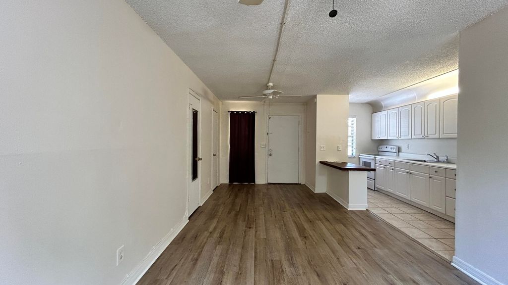Photo of 1041 SE Monterey Road, Stuart, FL 34994 (MLS # B26015947)